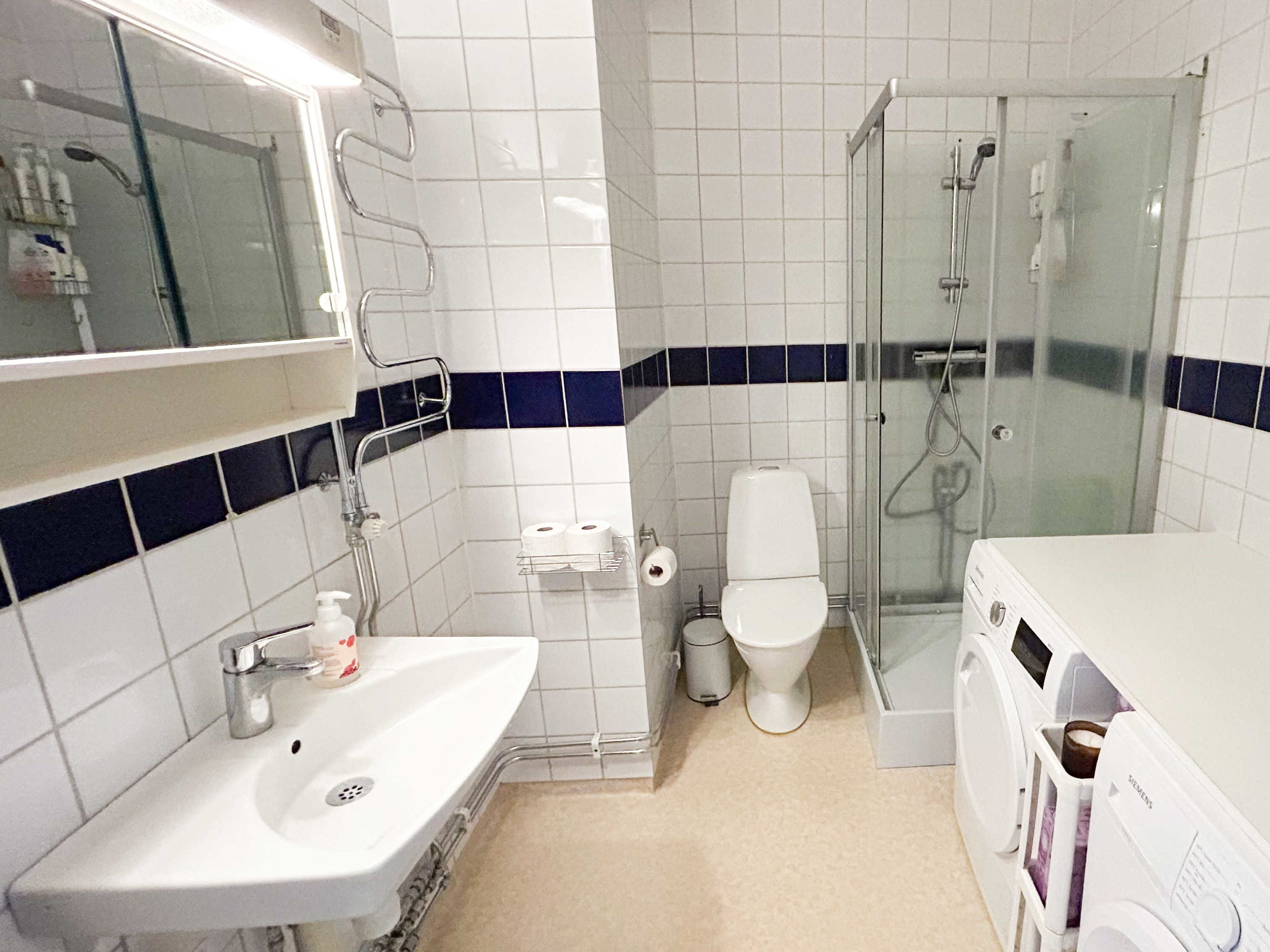 Badrum i en fyrarummare på Hanyverksgatan 12