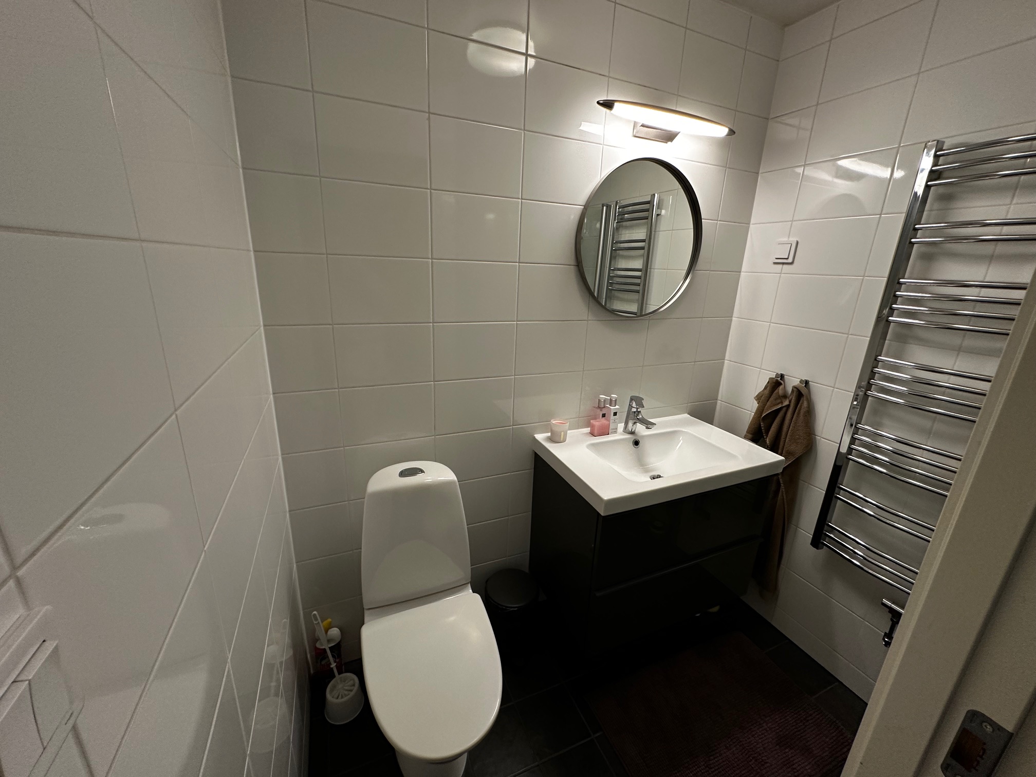 Badrum i modern etta på vattugatan 4 i Halmstad