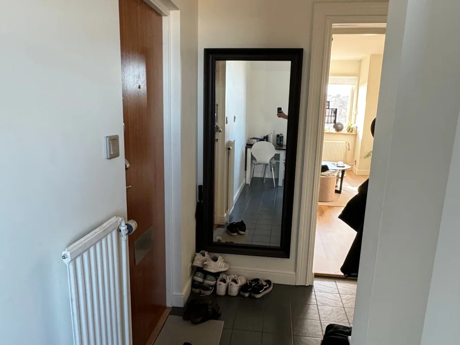 Entré till modern etta på Vattugatan 4 i Halmstad