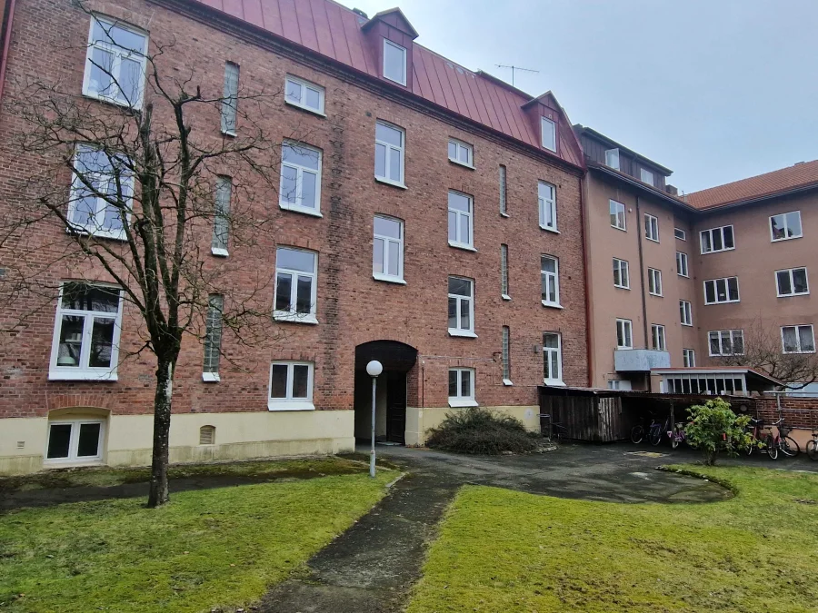Innergård på fastigheten Vattugatan 4 i Halmstad